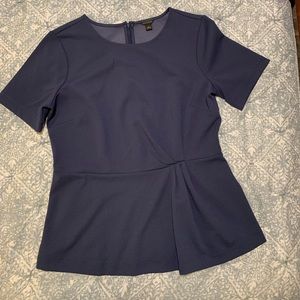 NWOT Ann Taylor top.  Great for the office.
